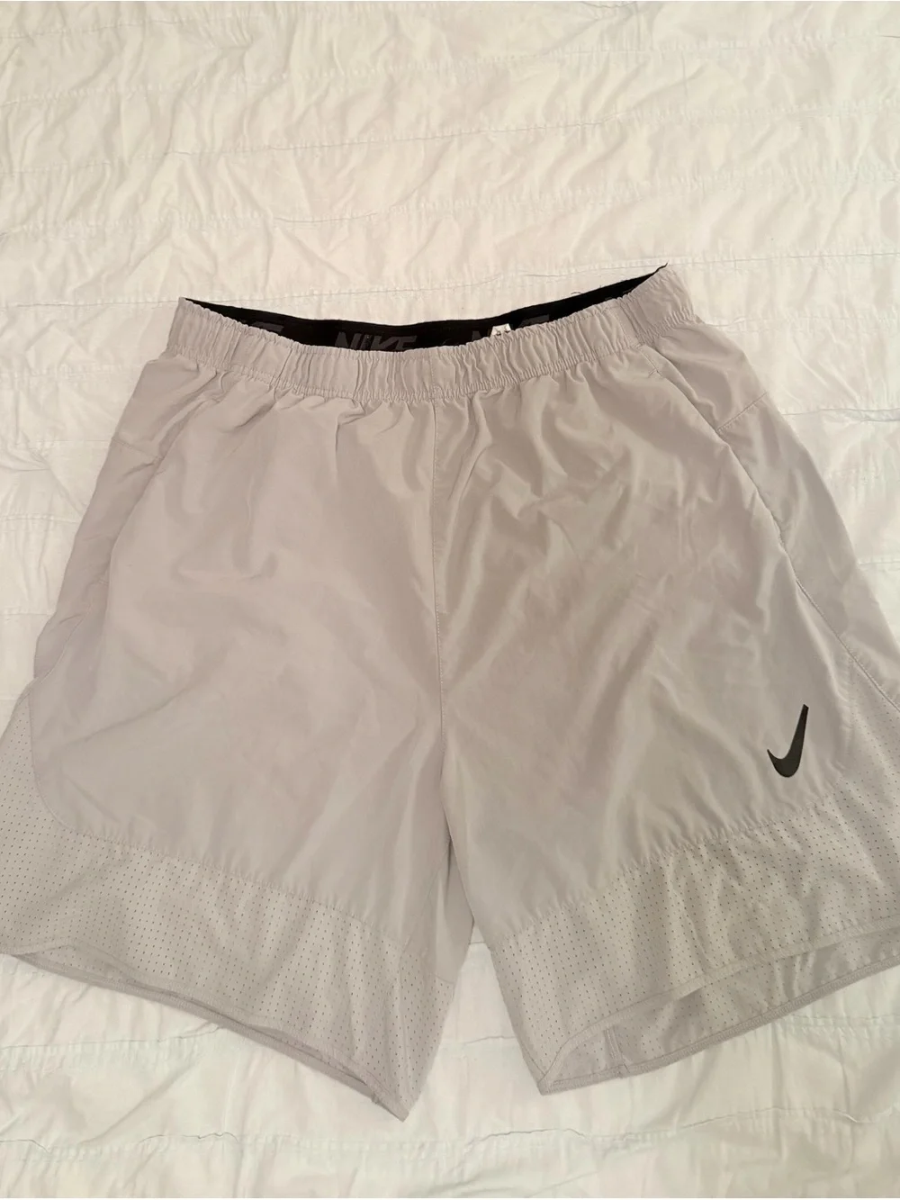 Nike Men's Light Gray Performance Athletic Shorts